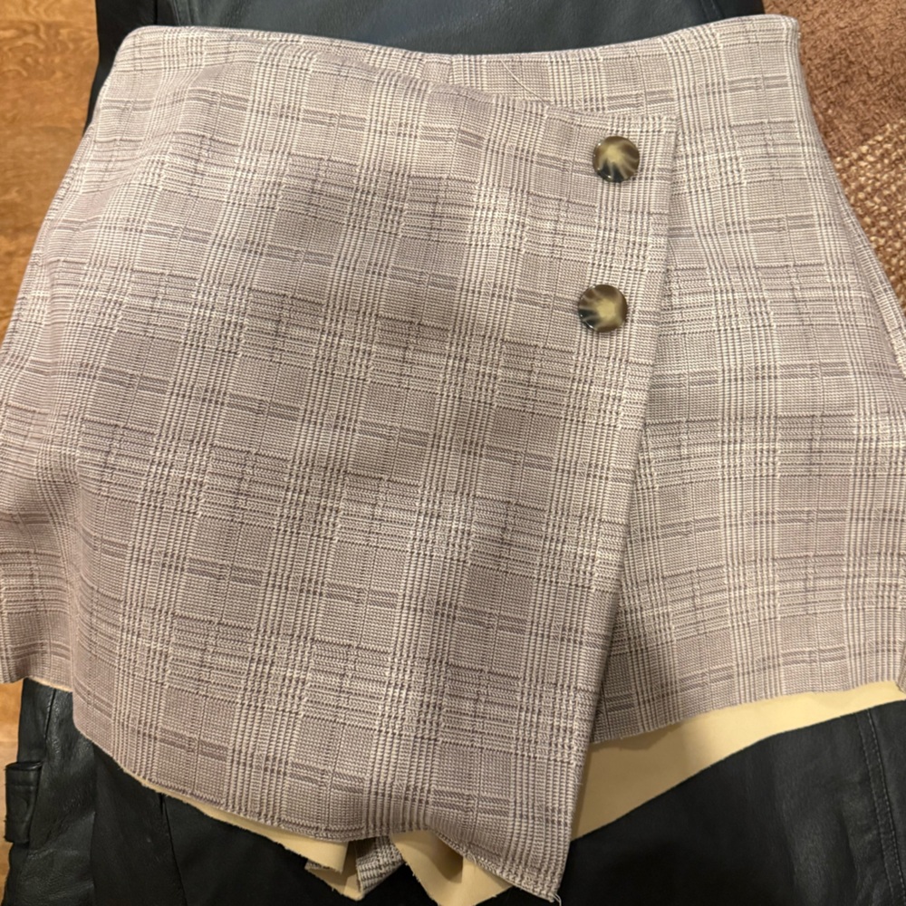 Zara Basic Checkered Skirt in Beige and Black